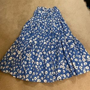 Zara blue floral skirt with pockets